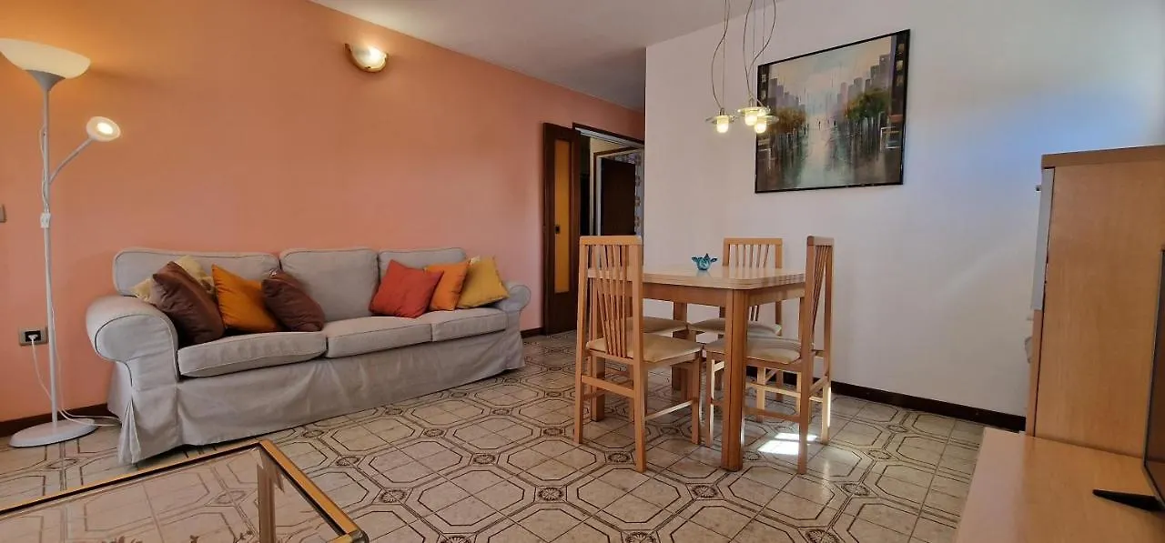 Apartamento Vivalidays Luis Santa Susanna